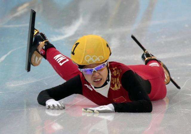 短道速滑变数多难以捉摸选手表现抢眼