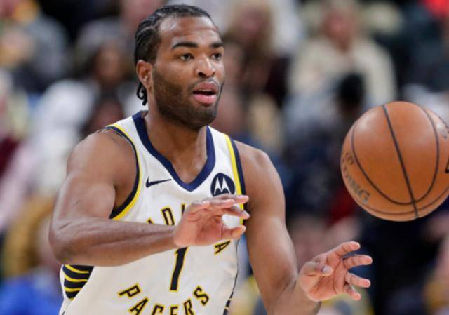 开云体育登录-步行者大胜开拓者，沃伦35分领军取得四连