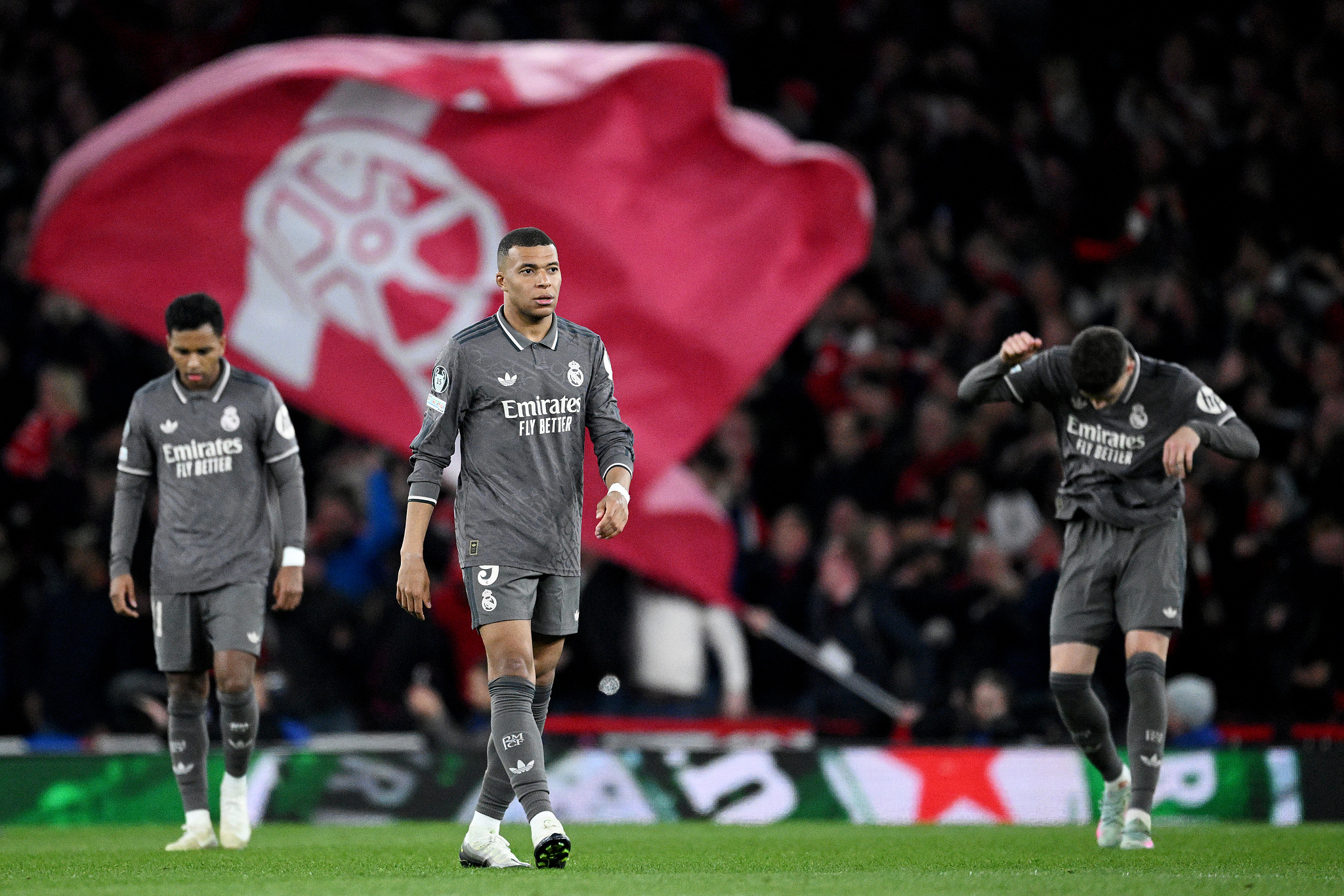 开云体育中国官网-阿森纳客场逆转，豪取联赛三分