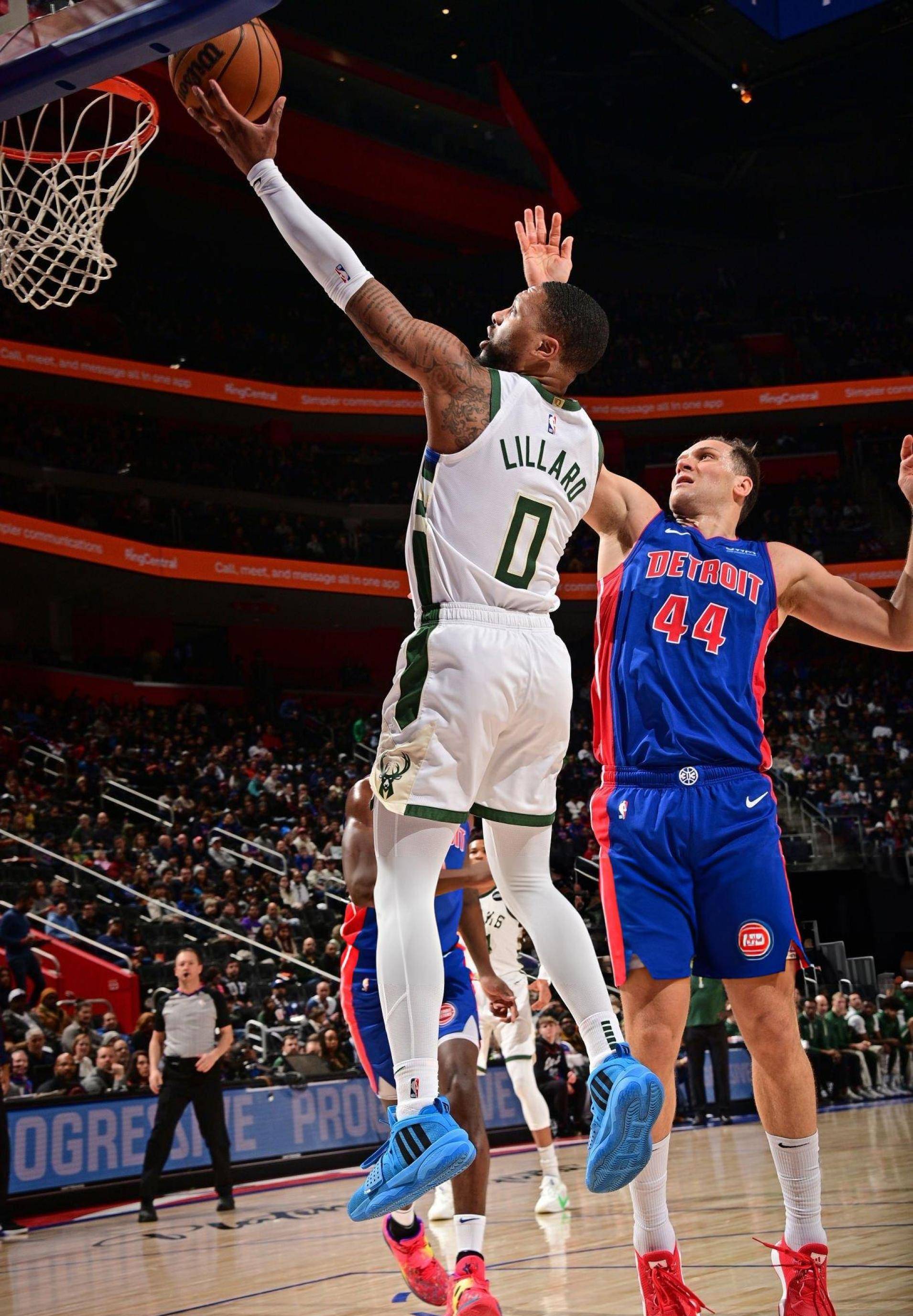 开云体育app下载-雄鹿队队长受伤退役，球队面临重大挑战