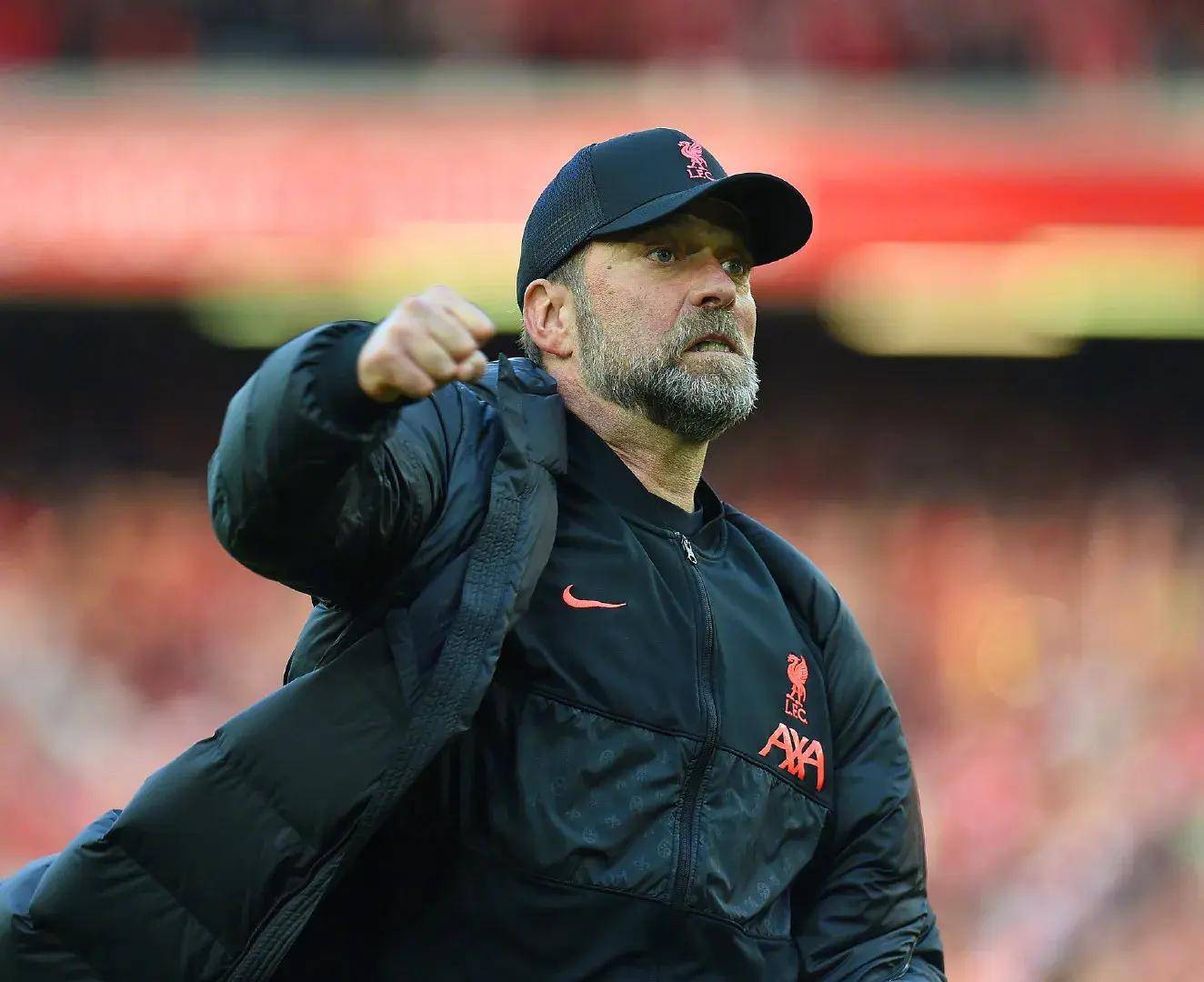 利物浦苦练夺冠，队伍士气高涨