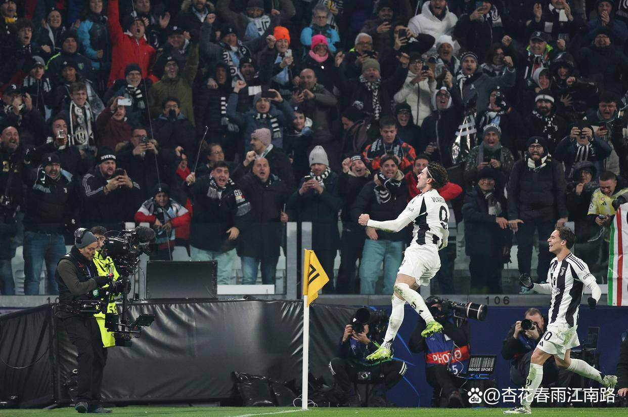 开云体育登录入口-关于巴萨主场连胜，士气高昂追赶领先的信息